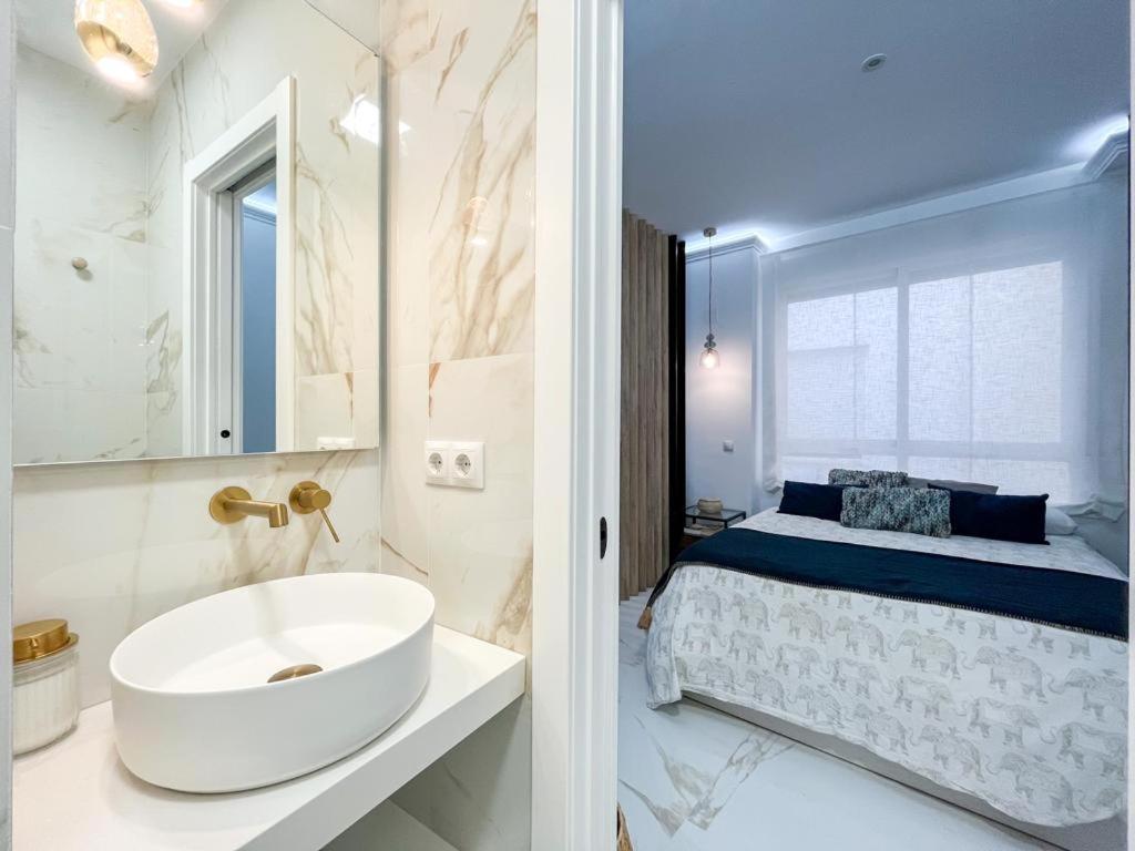 Ferienwohnung Apartamento En El Centro De Málaga Exterior foto