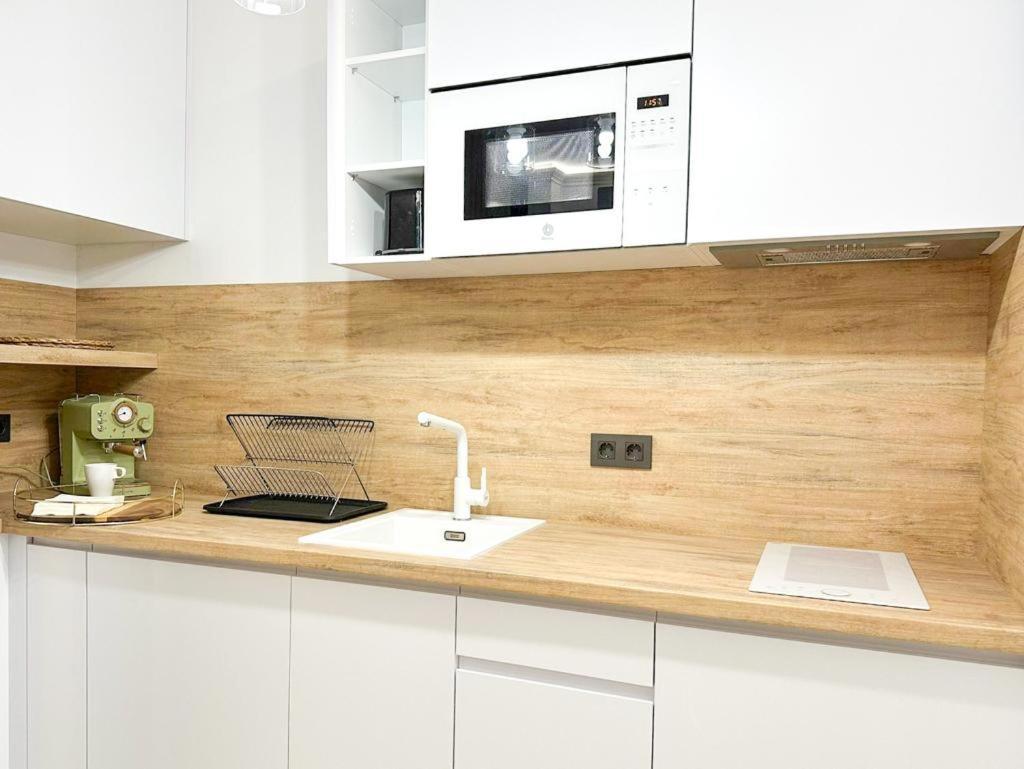 Ferienwohnung Apartamento En El Centro De Málaga Exterior foto