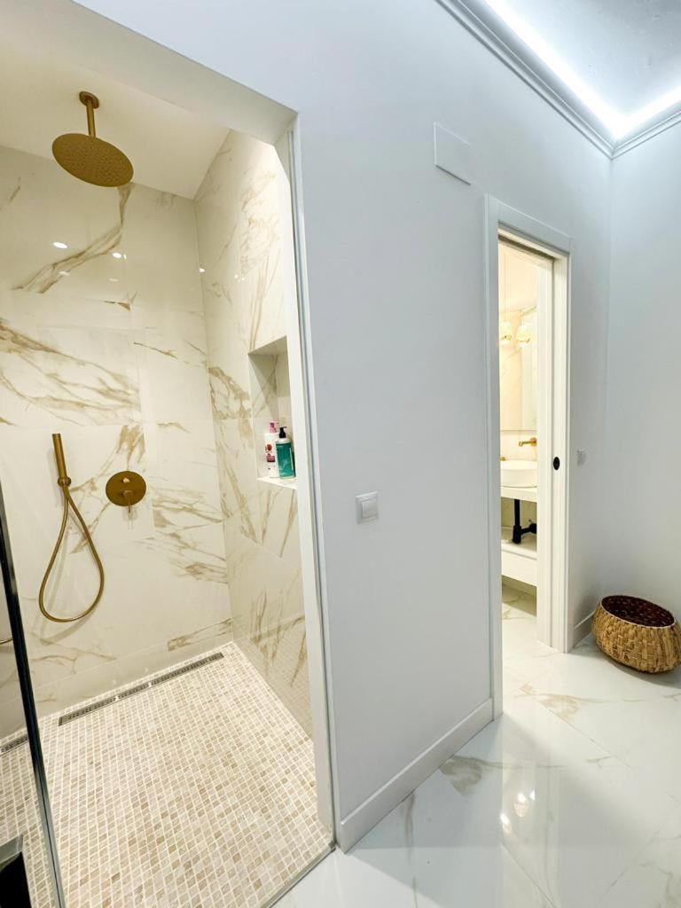 Ferienwohnung Apartamento En El Centro De Málaga Exterior foto